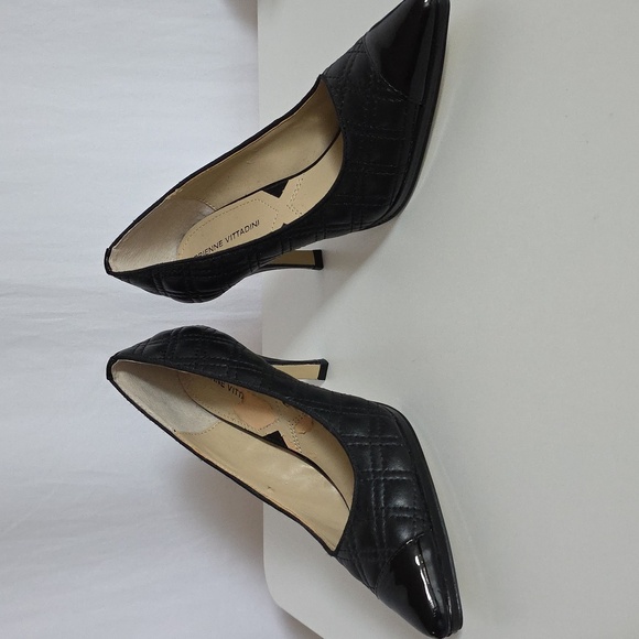 Adrienne Vittadini Black Leather Upper Shoes. Size 6 1/2 Medium. - Picture 5 of 10